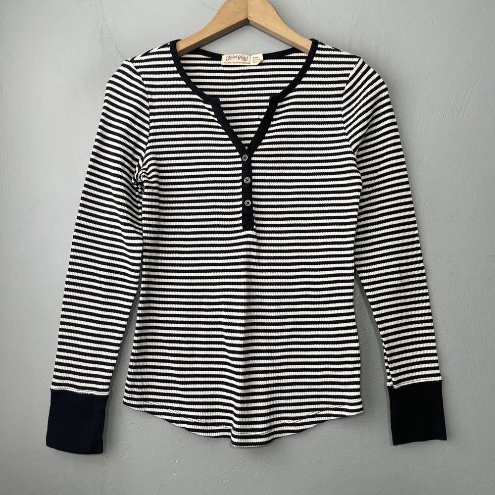 Y2K 00s Henley Shirt Size Small Black White Striped Waffle Knit Bella Swan ALT